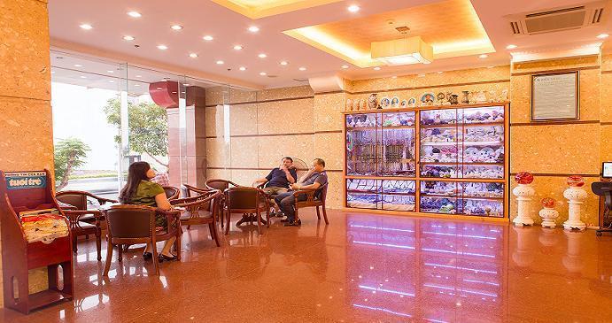 Bien Vang Hotel Da Nang Buitenkant foto