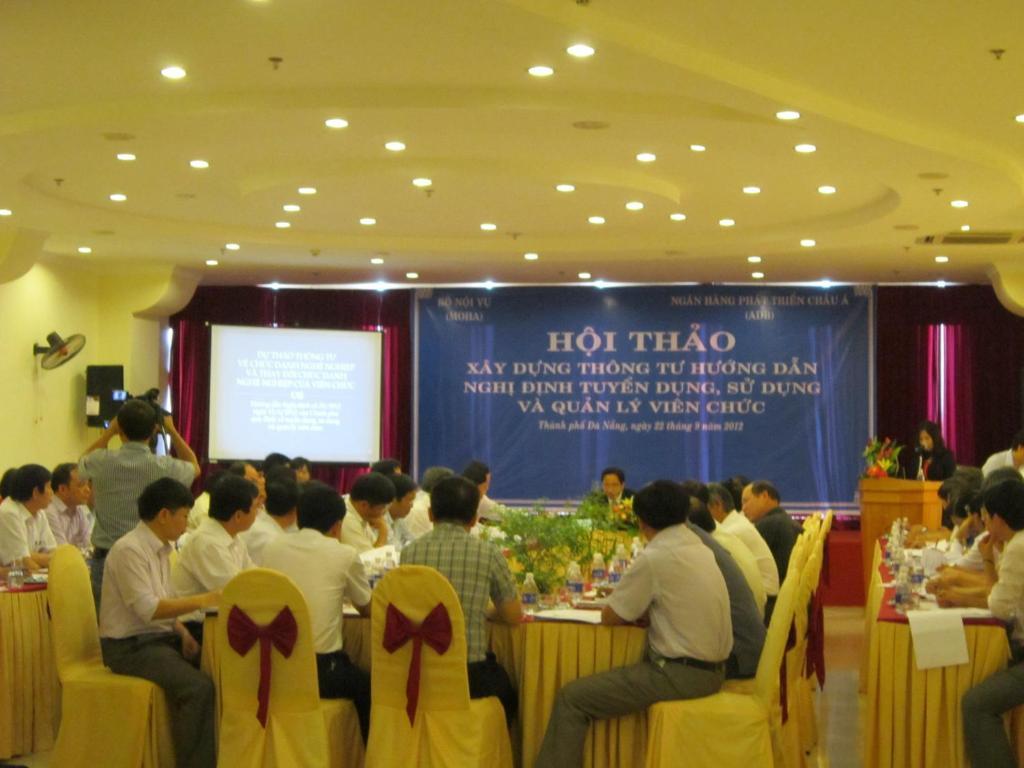 Bien Vang Hotel Da Nang Buitenkant foto